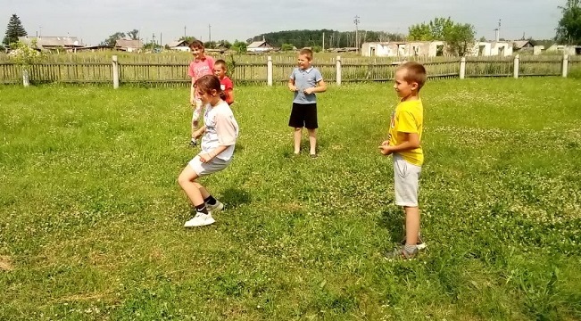 Игры на воздухе.